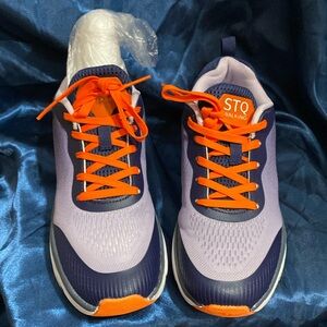 STQ Walking  shoes Size 6